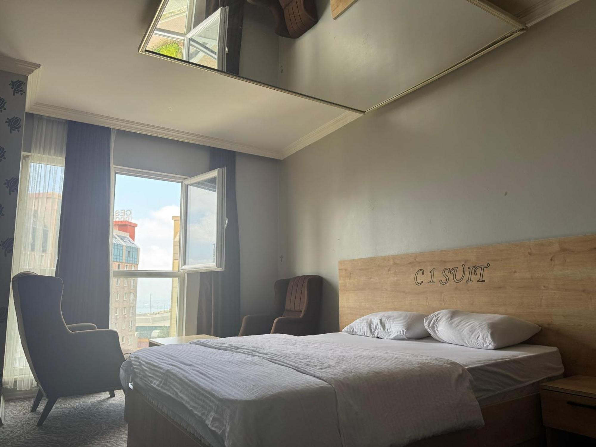 C1 Suite — Photos 1
